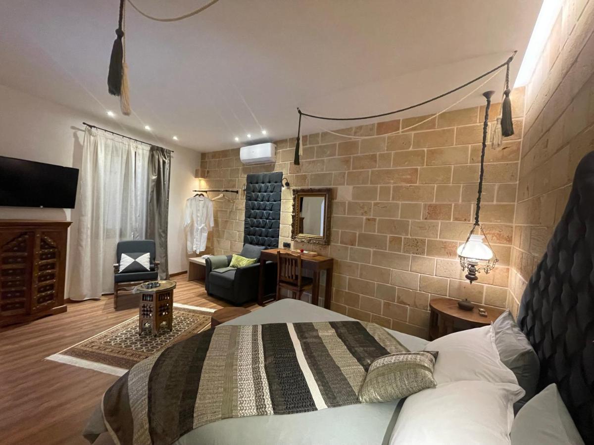 Utopia Luxury - Old Town *